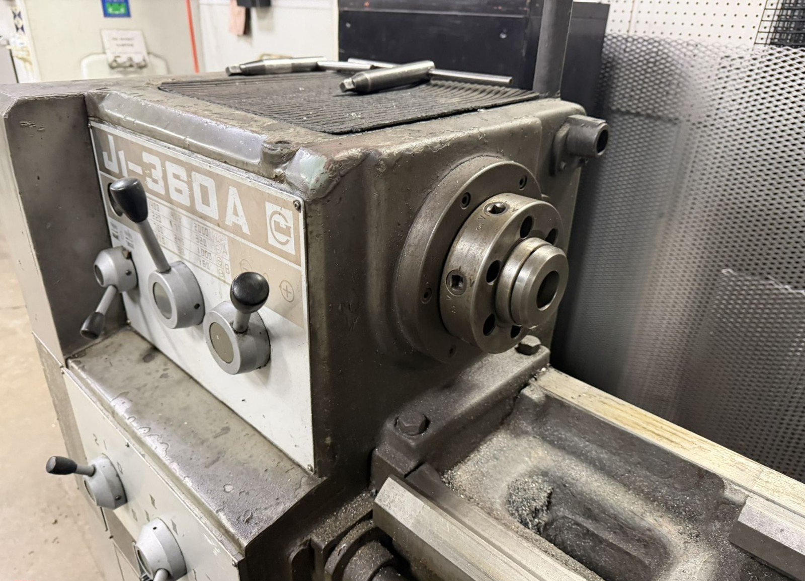 JFMT Model J-360A Geared Head Engine Lathe 14″x40″, 14″ swing, 40″ c to c, 480V