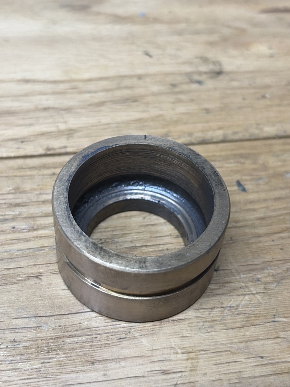 Clausing 5900 Series 12” Lathe Apron Worm Gear Bushing Has a Little Wear