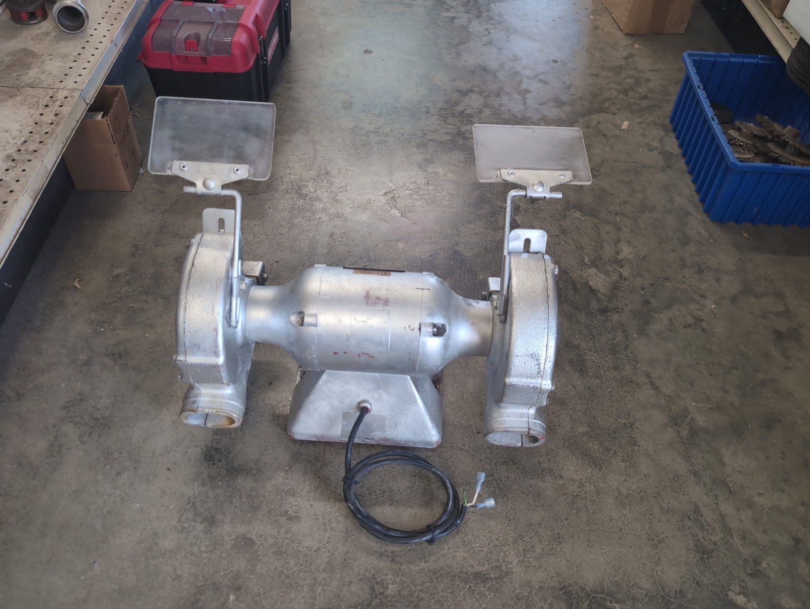 Baldor 7″ Bench Grinder- 762RE 1/2 H.P. 115V 3600 RPM