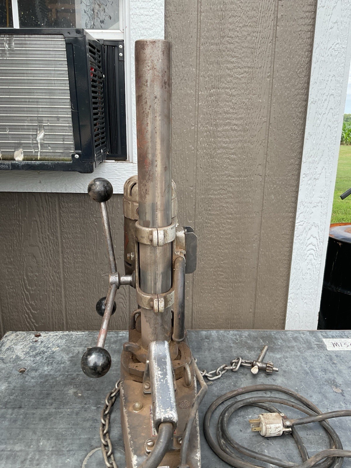 Black & Decker 3/4″ Magnetic Drill Press 1551, Type 1, 375rpm Works