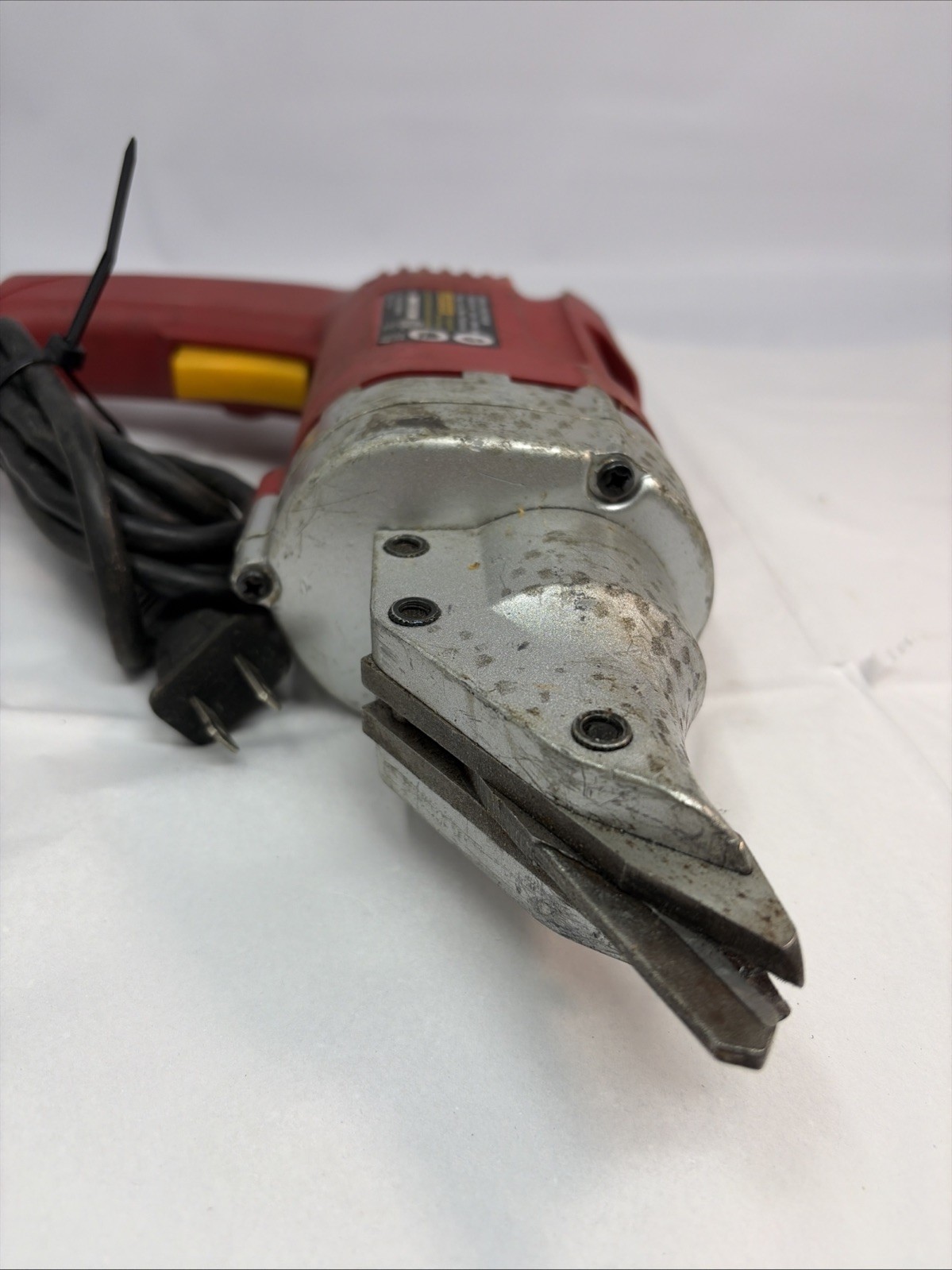 chicago Electric 14 gauge Swivel Head Shear Variable Speed 4 Amp Heavy Duty