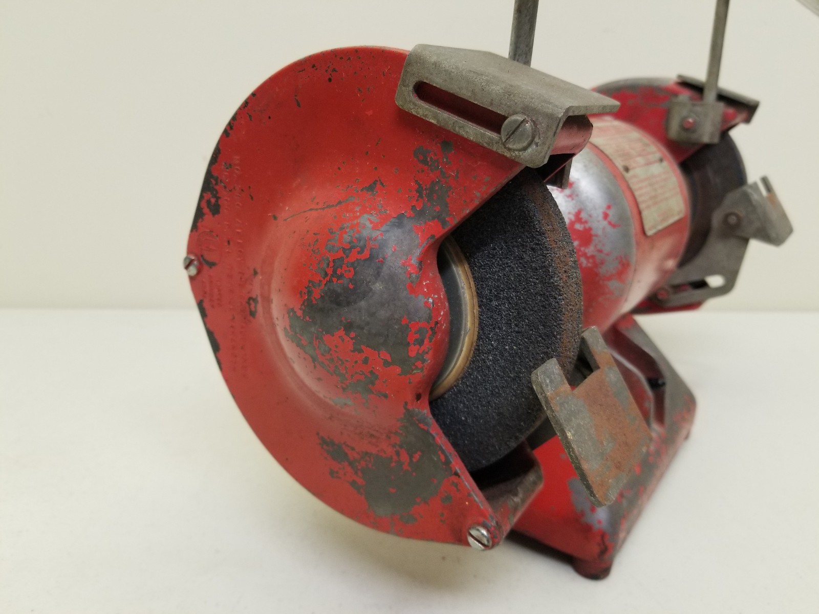 BALDOR 6” GRINDER / BUFFER #612R – 1/3 HP – 3600 RPM – 115 VOLTS – RUNS GREAT!