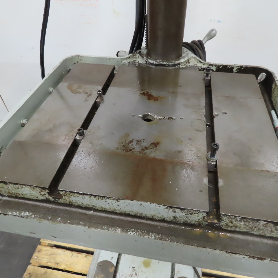 Clausing 2276 20″ Floor Model Drill Press 208/230 3Ph W/ Reverse 150-2000RPM