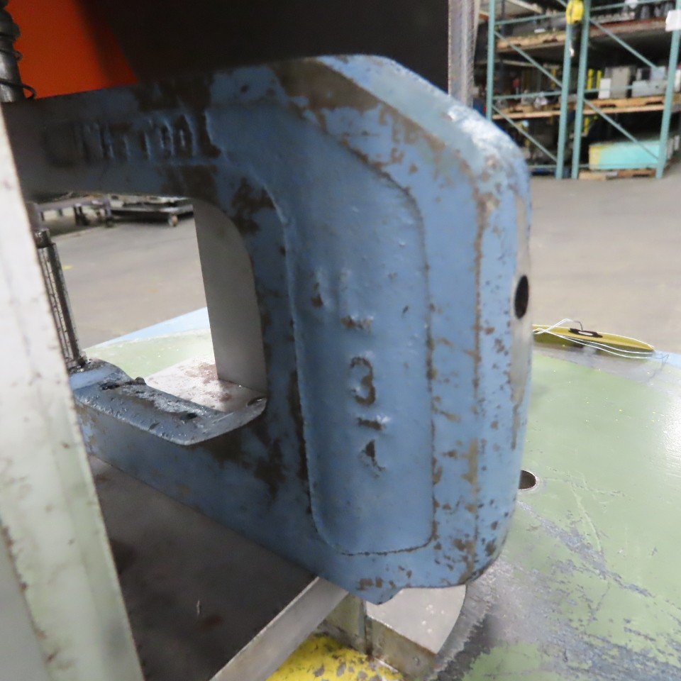 Fabco 1-1/2″ Stroke Light Duty Pneumatic C-Frame Punch Press Unitool L3/4