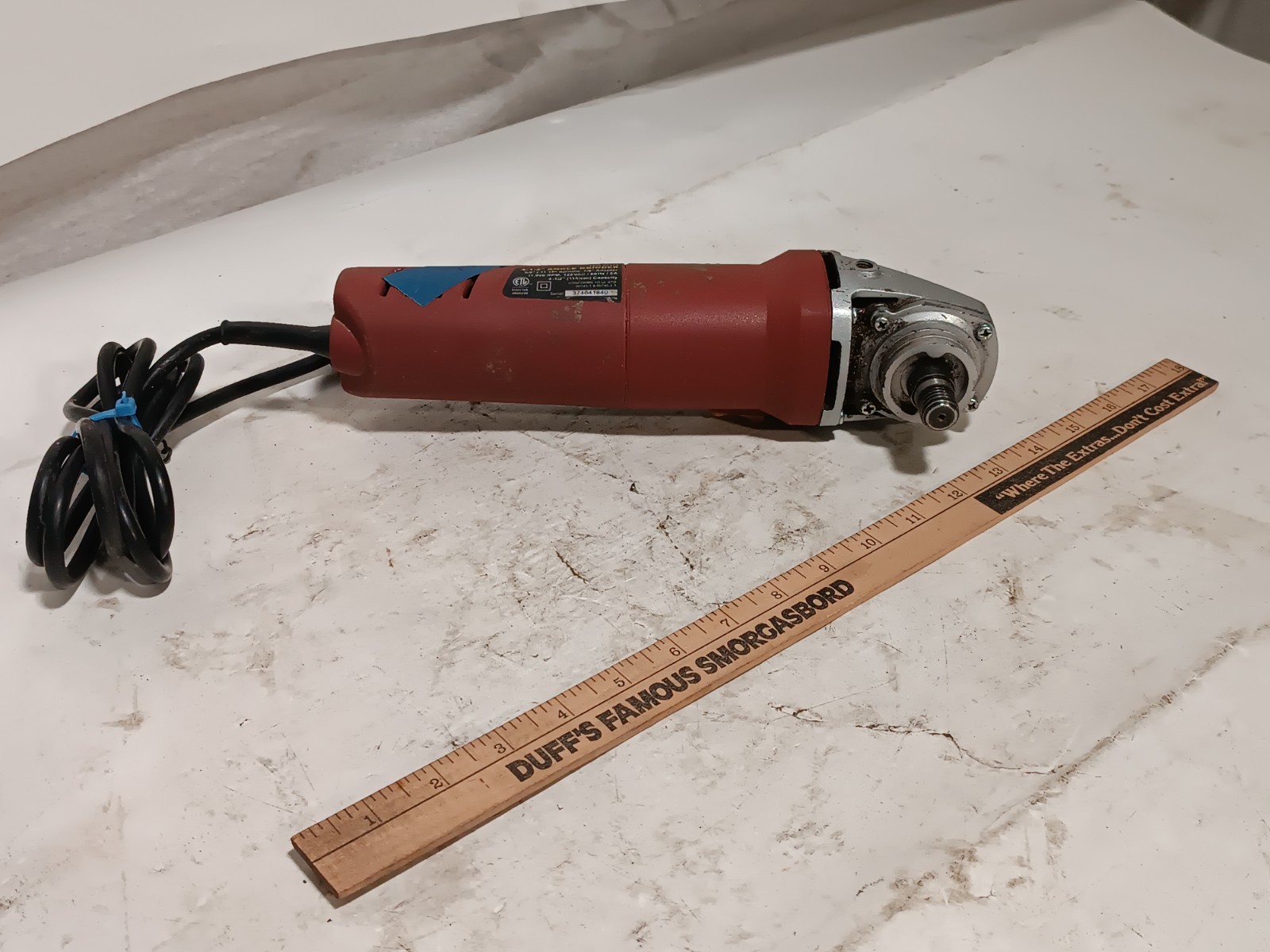 Chicago Electric 60372 4.5″ corded angle grinder, 7/8″ adapter, 11000RPM, 120VAC