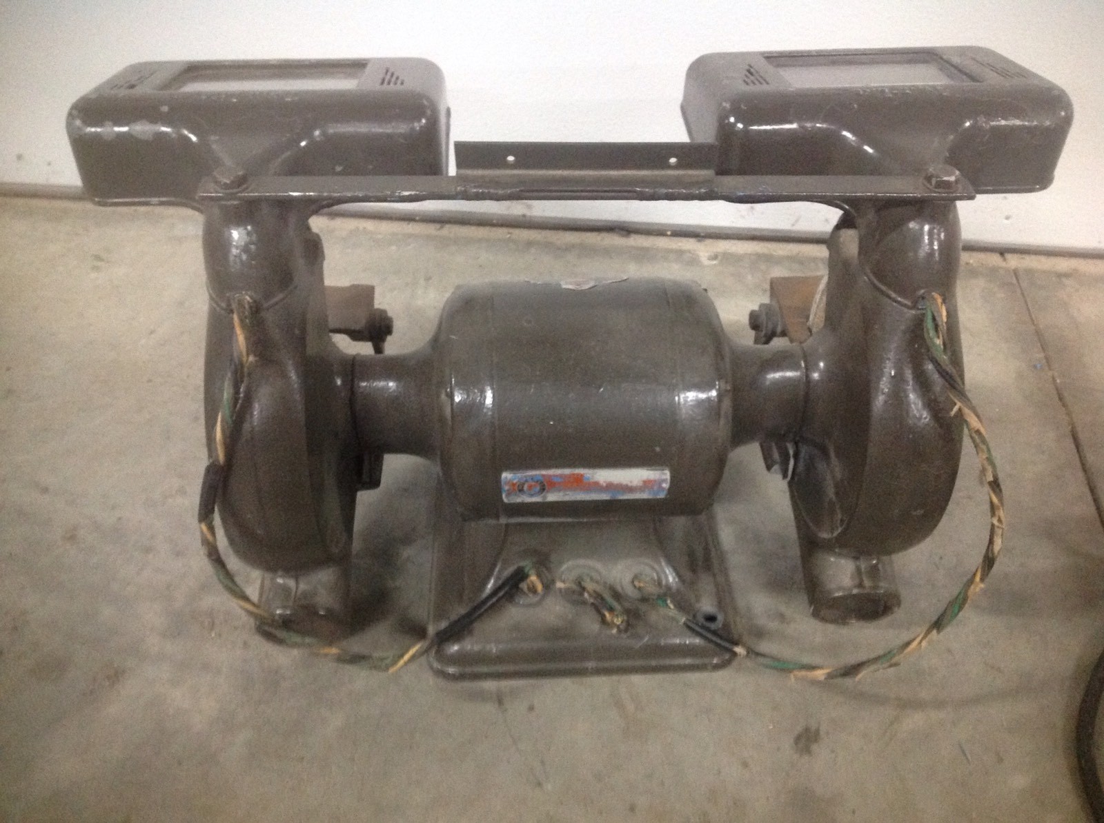 Vintage delta 7″ rockwell Triple Duty grinder 3 ph~3450 RPM Needs Rewired