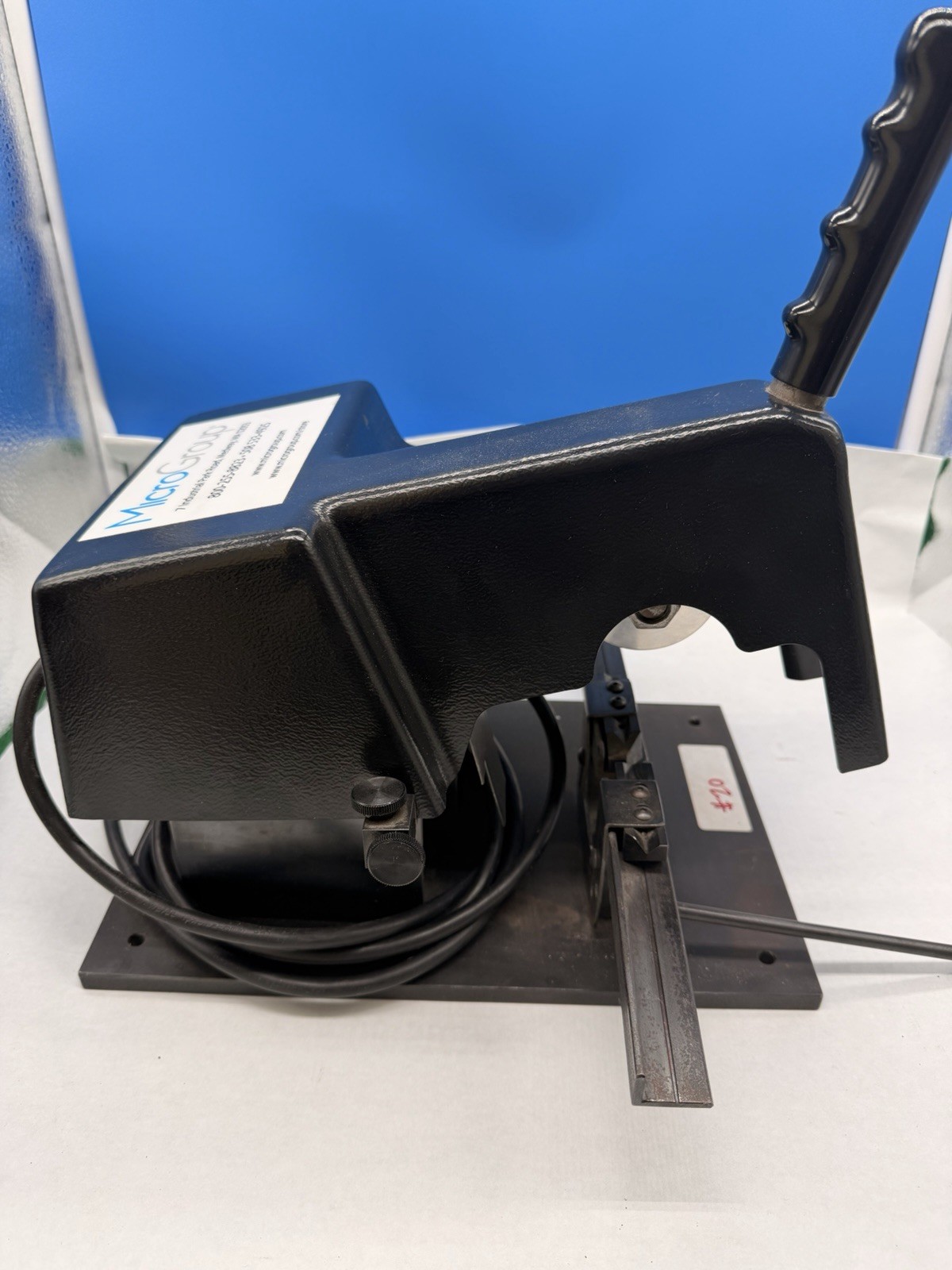 MINITUL Model 500 Miniature Cut-off Saw With Foot Pedal