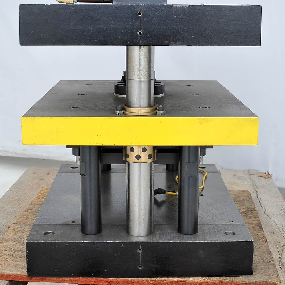Tox Pressotechnik MBG/8 2-Post 8 Ton Press 2″ 50mm Stroke S 8.30.50.6D Cylinder