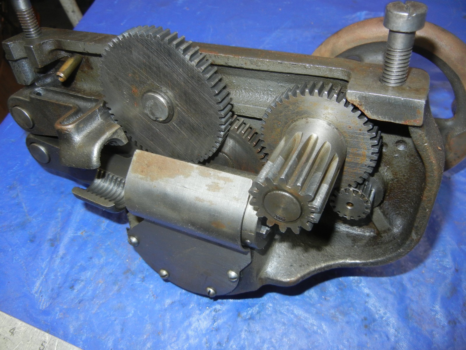 South Bend 9″ 10K lathe apron with half nuts model A or B