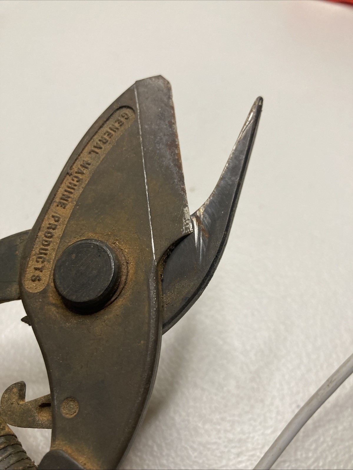 General Machine Products Tabbing Shears