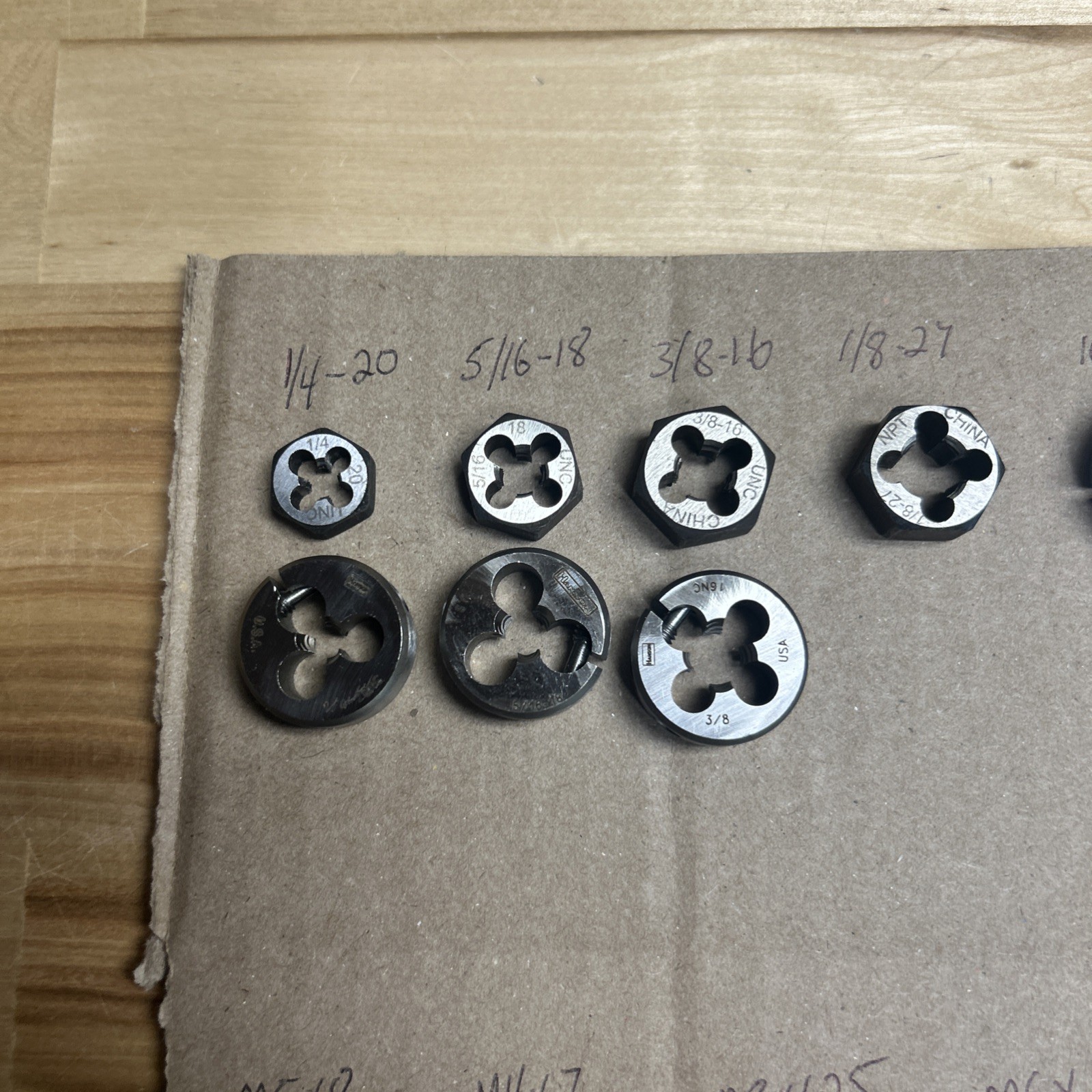 Widell/Hanson/China Die lots. Total of 37 pieces. See pictures for sizes