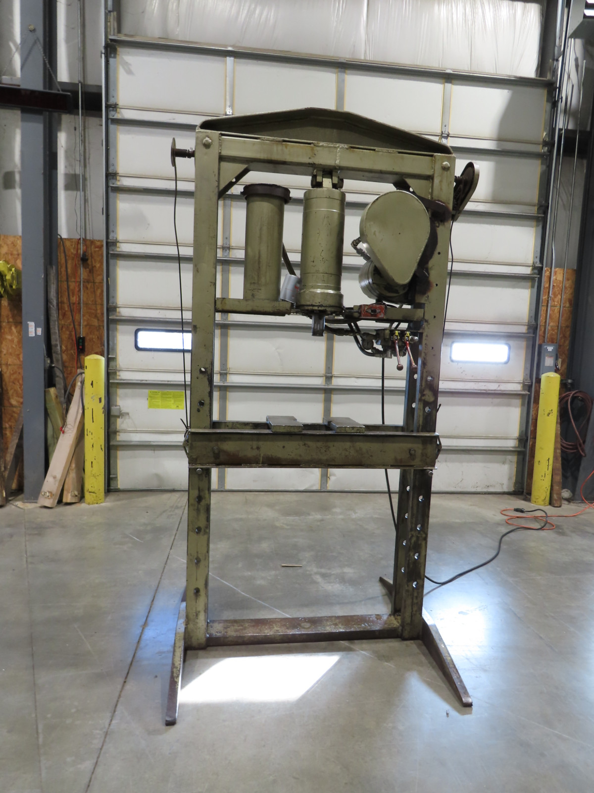 Hydraulic Press 20 Ton H Frame 120V Powered Pump Double Acting Cylinder