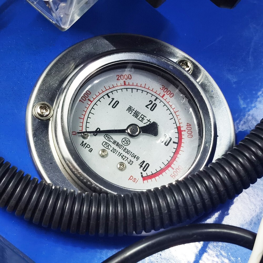 High Pressure Hose Crimper Hydraulic Pipe Shrinking Clamping Machine with 10Dies