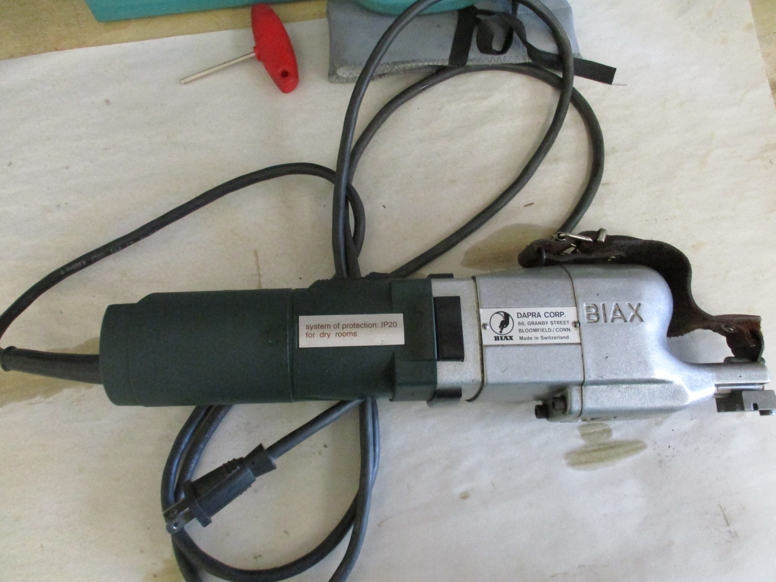 BIAX Scraper HM 10 Electric half Moon Case, basic tool pack, all Paperwork NICE!