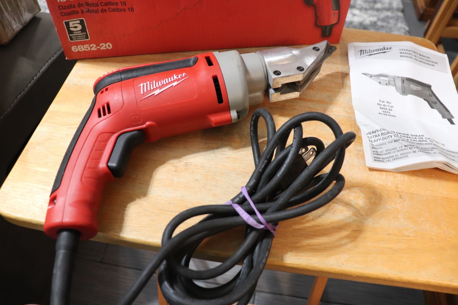 Milwaukee 6852-20 18 Gauge Shear EUC Corded Heavy Duty