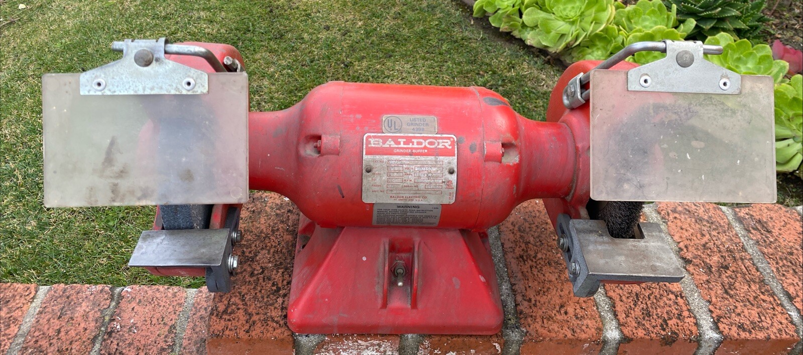 Baldor 7″ Bench Grinder- Buffer 762RE 1/2 H.P. Phase 1 115/230V 3600 RPM