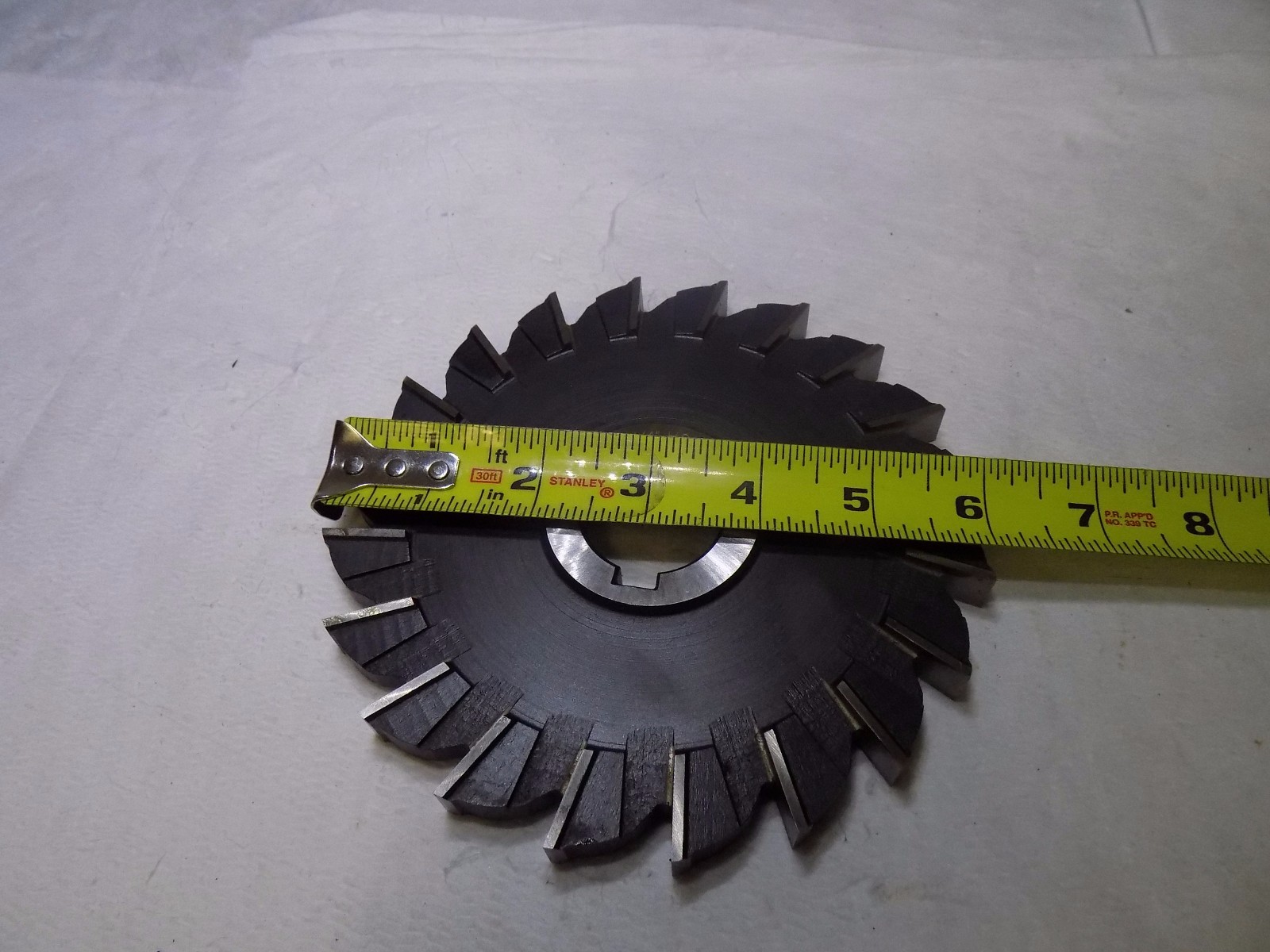 Interstate 6″ Diam x 1/2″ FW Staggered Tooth Side Milling Cutter 03036324