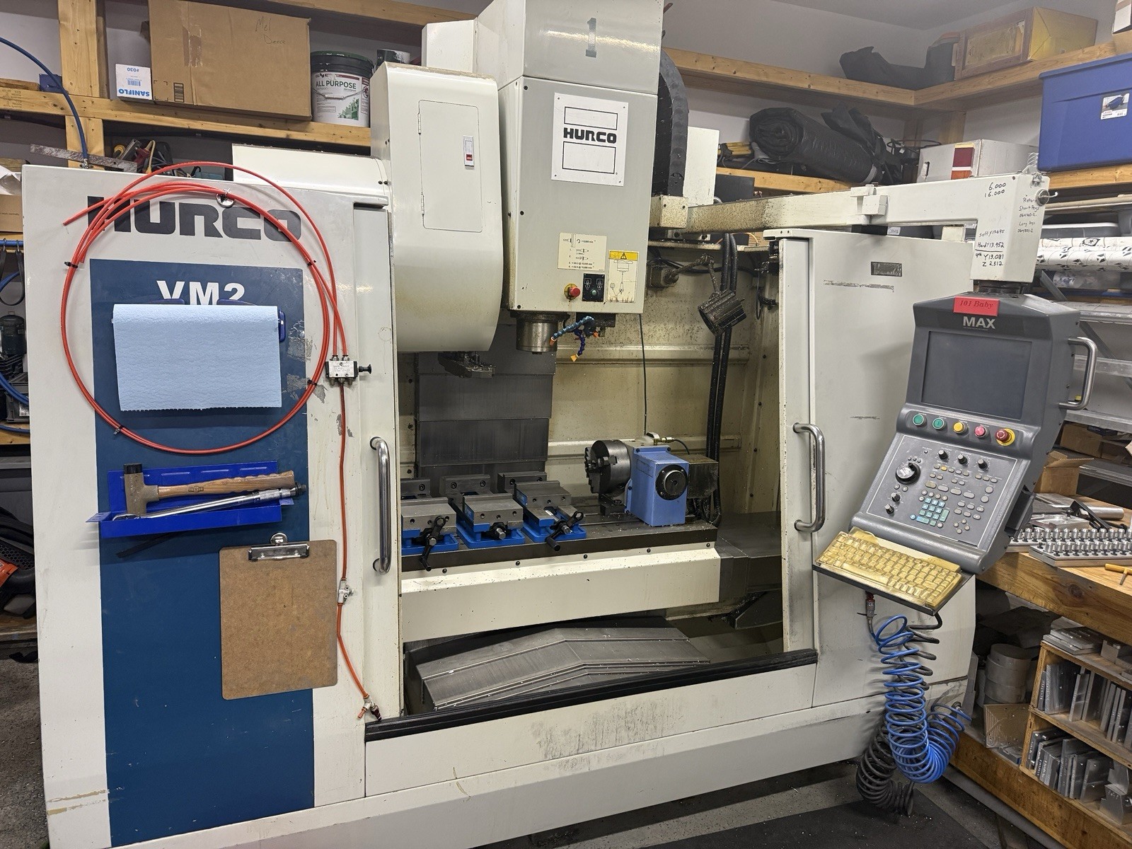 Hurco VM2 CNC Vertical Machining Center CAT40 230V 15hp MAX Control 2004