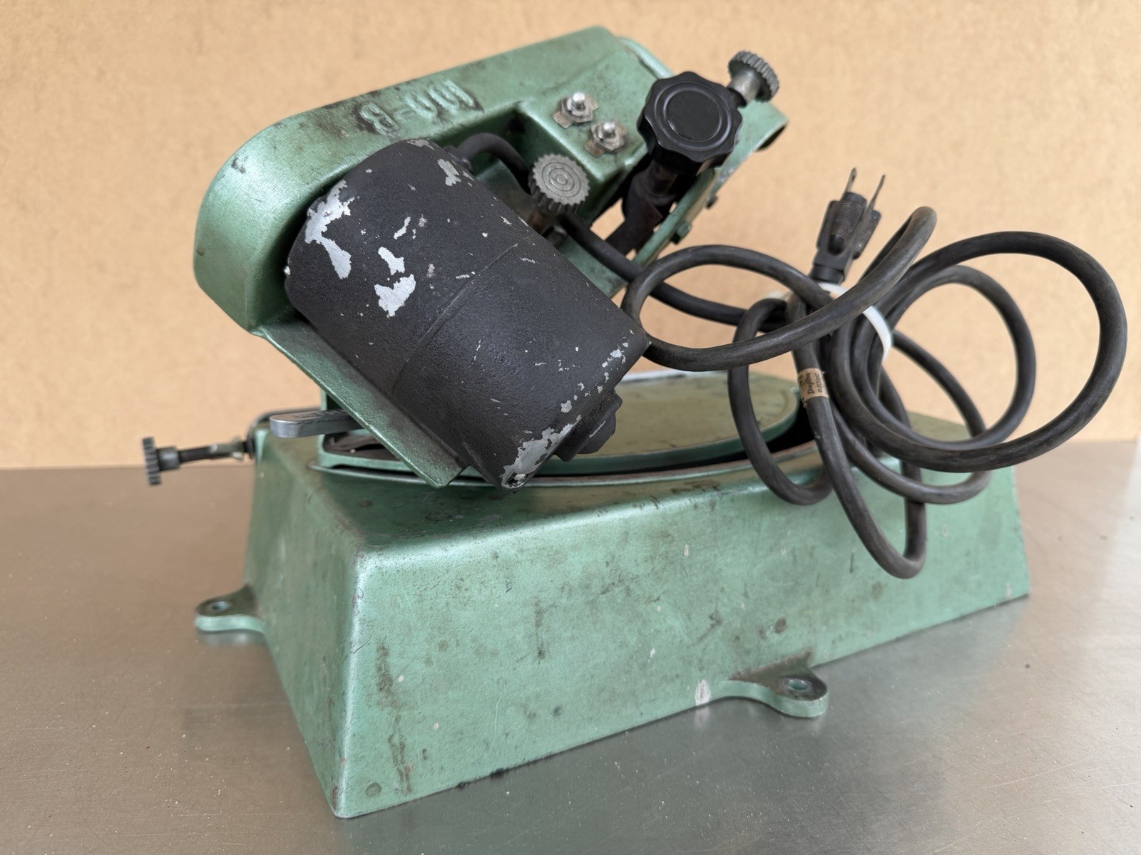 Nielsen model 100-b chain grinder Sharpener #3160