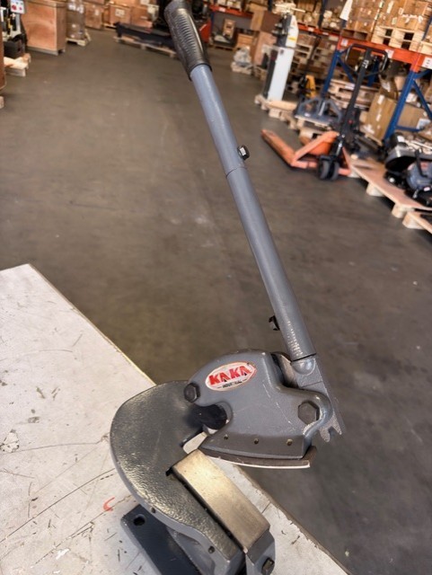 (Not Brand New) Throatless Sheet Metal Shear, 0.079 in, 20Ga for Steel MMS-4