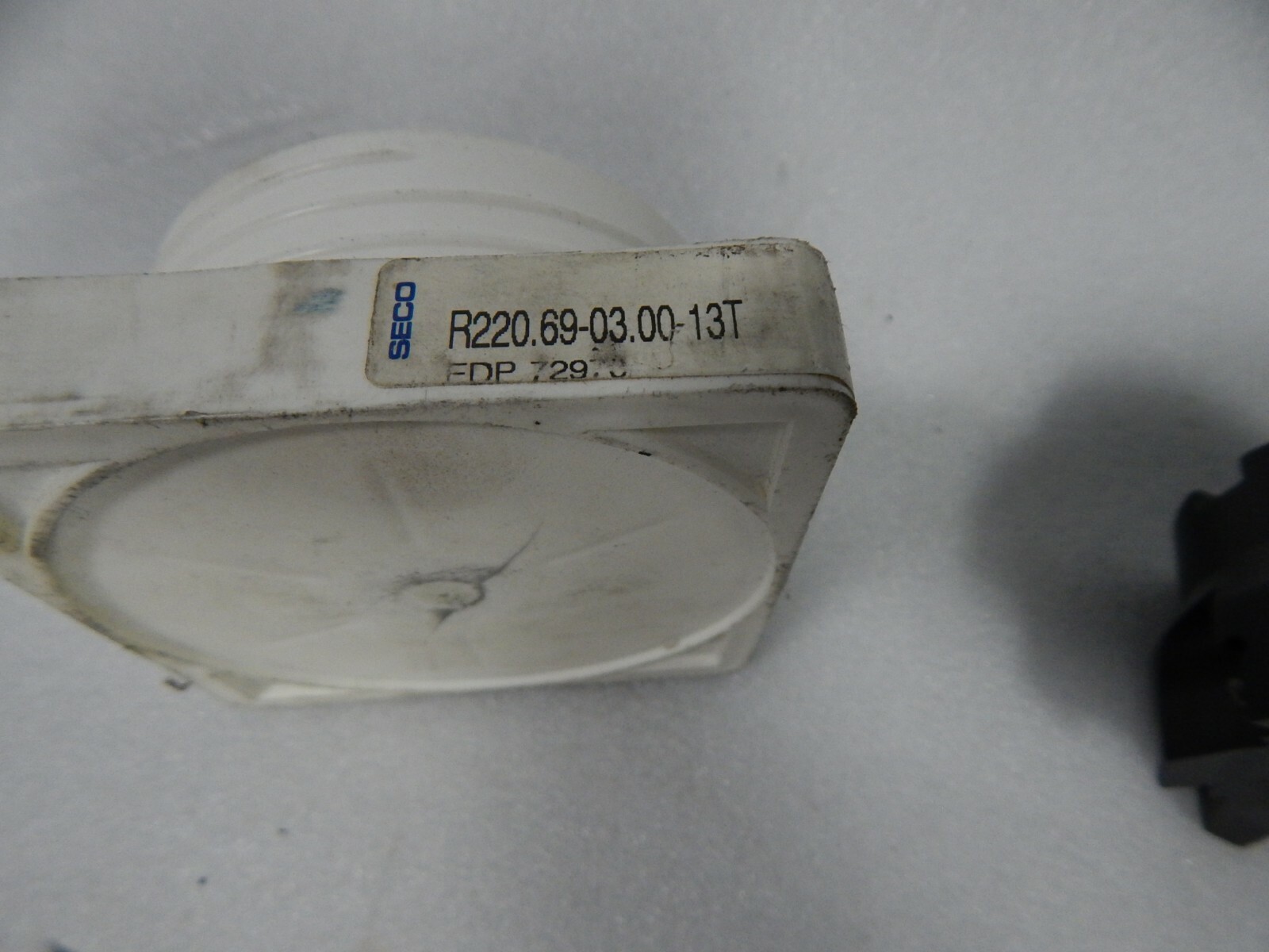 SECO R220.69-03.00-13T Facemill 3.0 DIA 8 flute CARBOLOY 3″ Insert shell mill