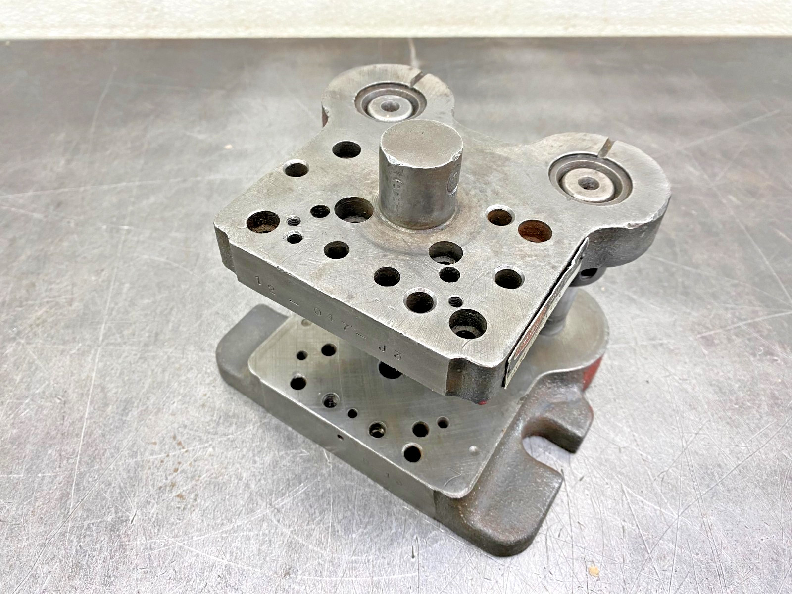 Danly 0403-GA1 Precision Die Set Pneumatic Punch Press 1″ Post