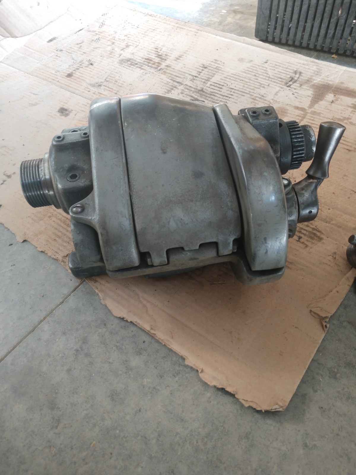 SOUTH BEND HEAVY 10 10L LATHE HEAD STOCK