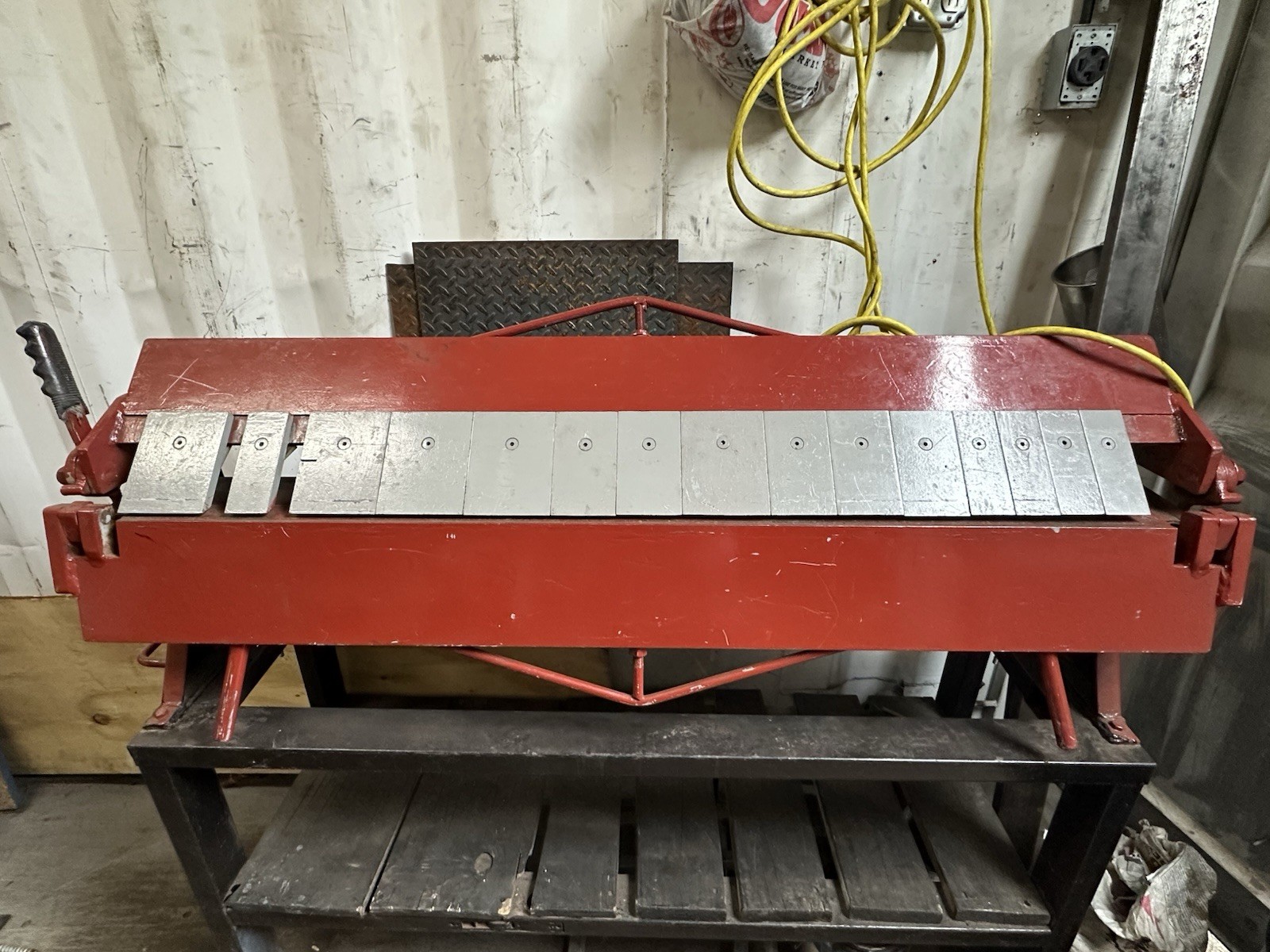 Red Manual Sheet Metal Bending Brake Bender Metal Bending Machine