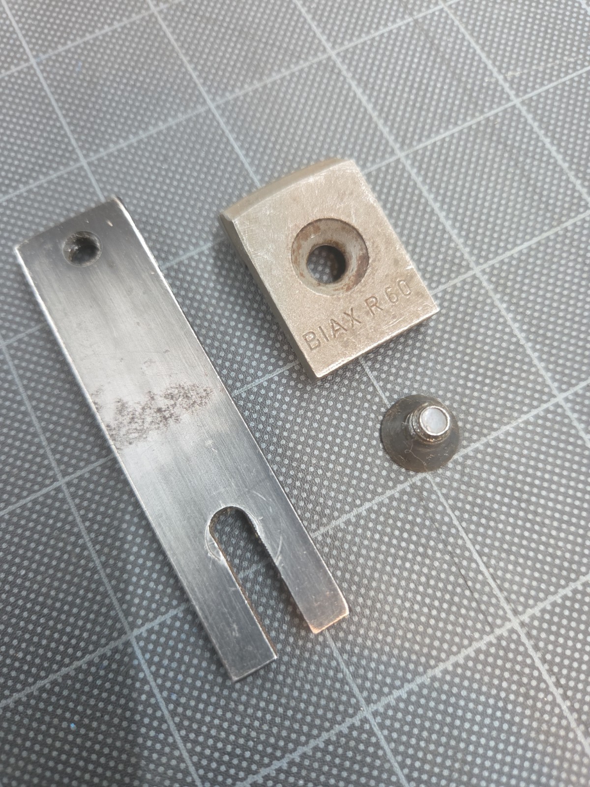 Biax Flaker Bit & KL‑70 Holder – Genuine Dapra/Biax Components
