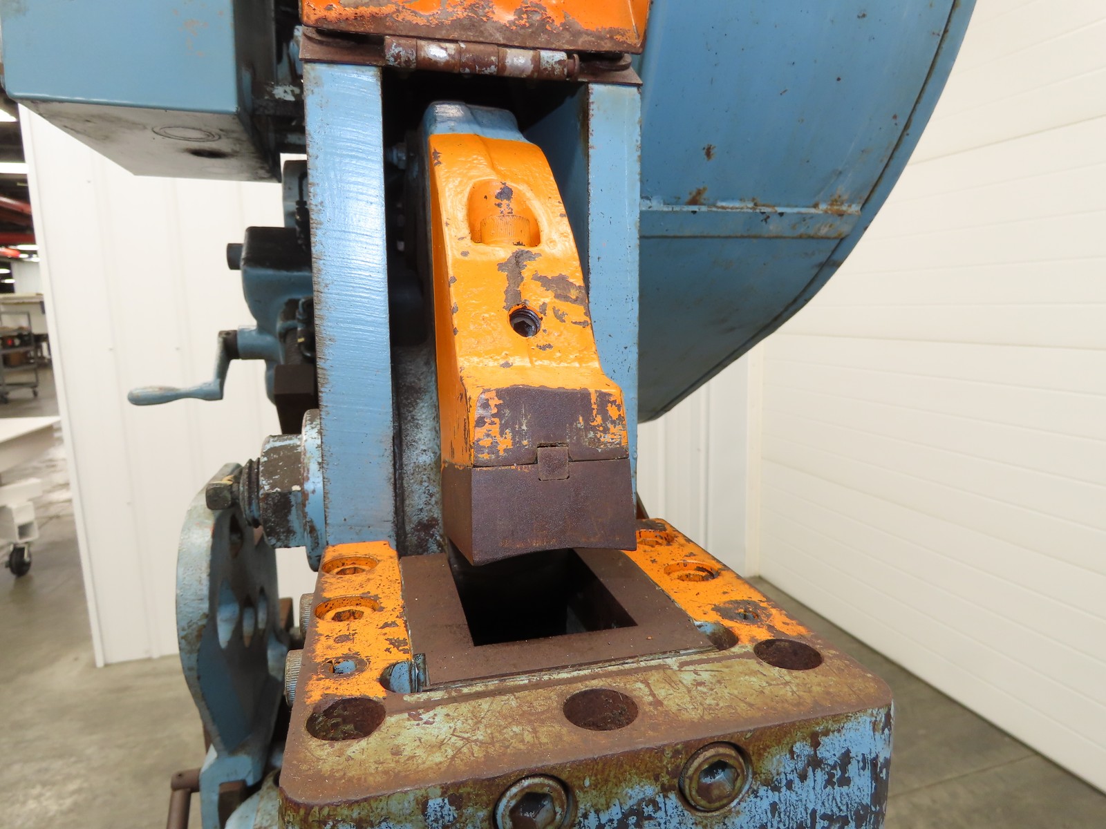 Buffalo 1/2 Mechanical Iron Worker UIW 50 Ton 3 HP 460V Shear Punch Cutter