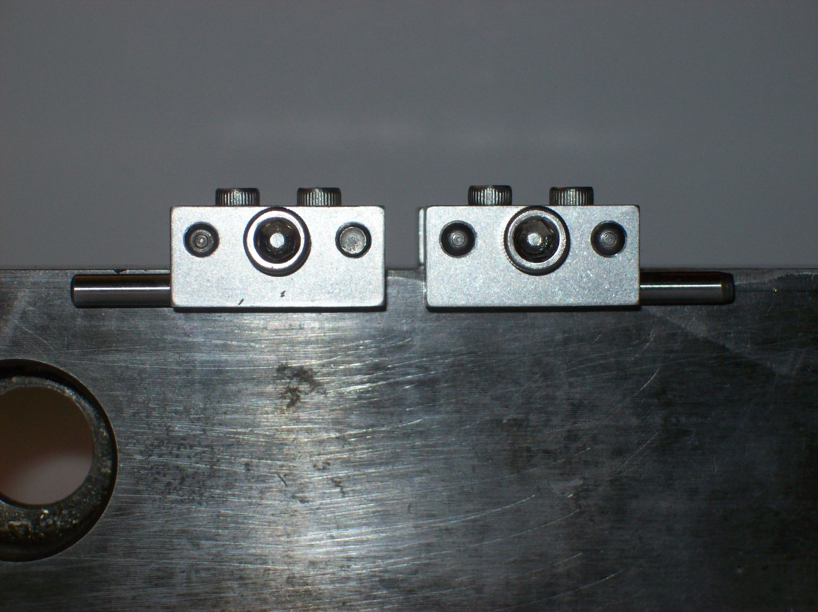 SET OF 2 ADJUSTABLE LOW PROFILE VISE STOPS WITH WRENCHES MACHINIST TOOL