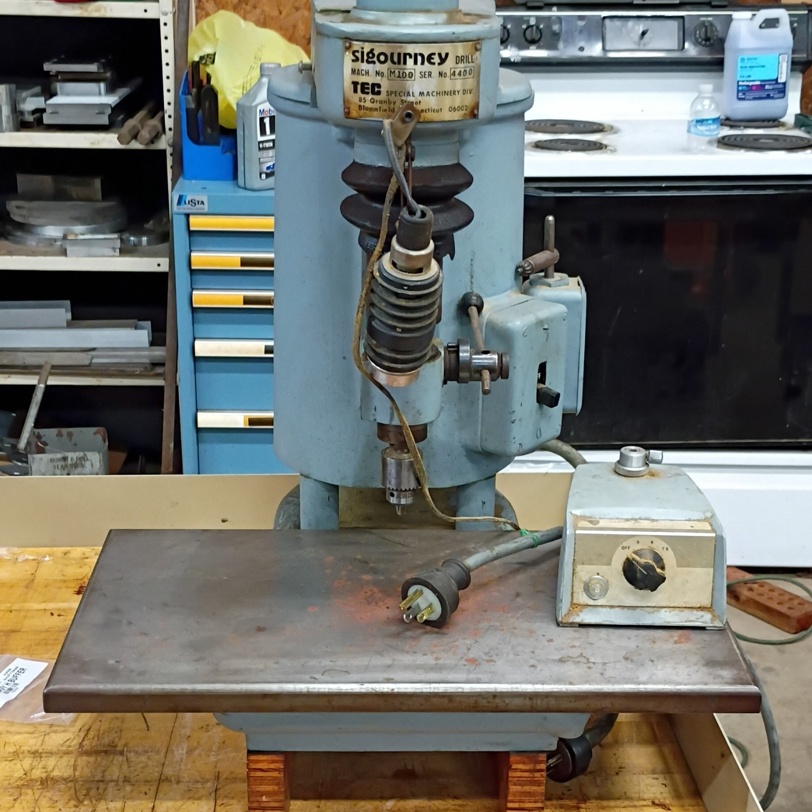 Sigourney Drill Press, Corded Electric 120V Blue, Keyed Chuck