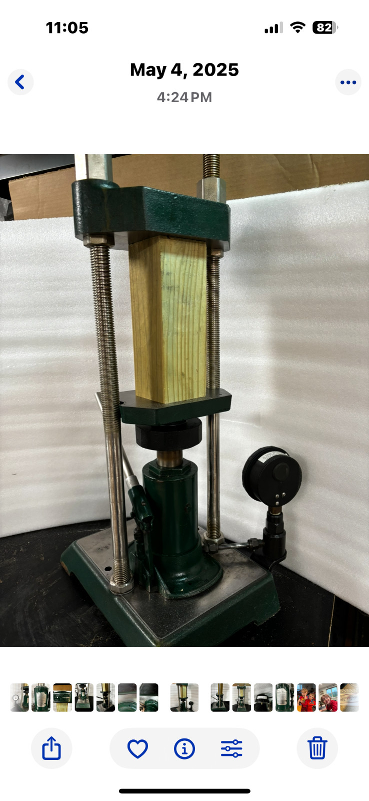 Carver Model C Hand Hydraulic Upacting Lab Press 11 Ton. In very good condition