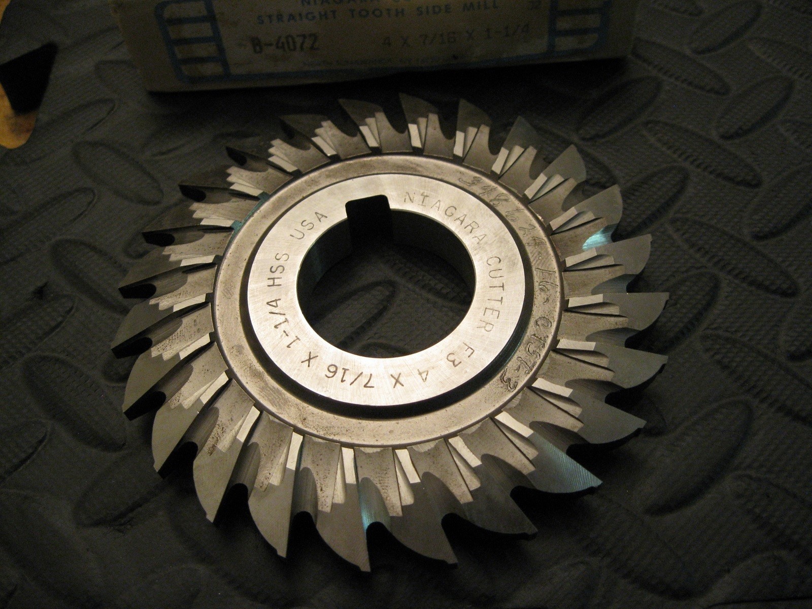 4″x7/16″x 1-1/4″x30°x.15″flat Double Angle Cutter, Niagra Cutter Inc.