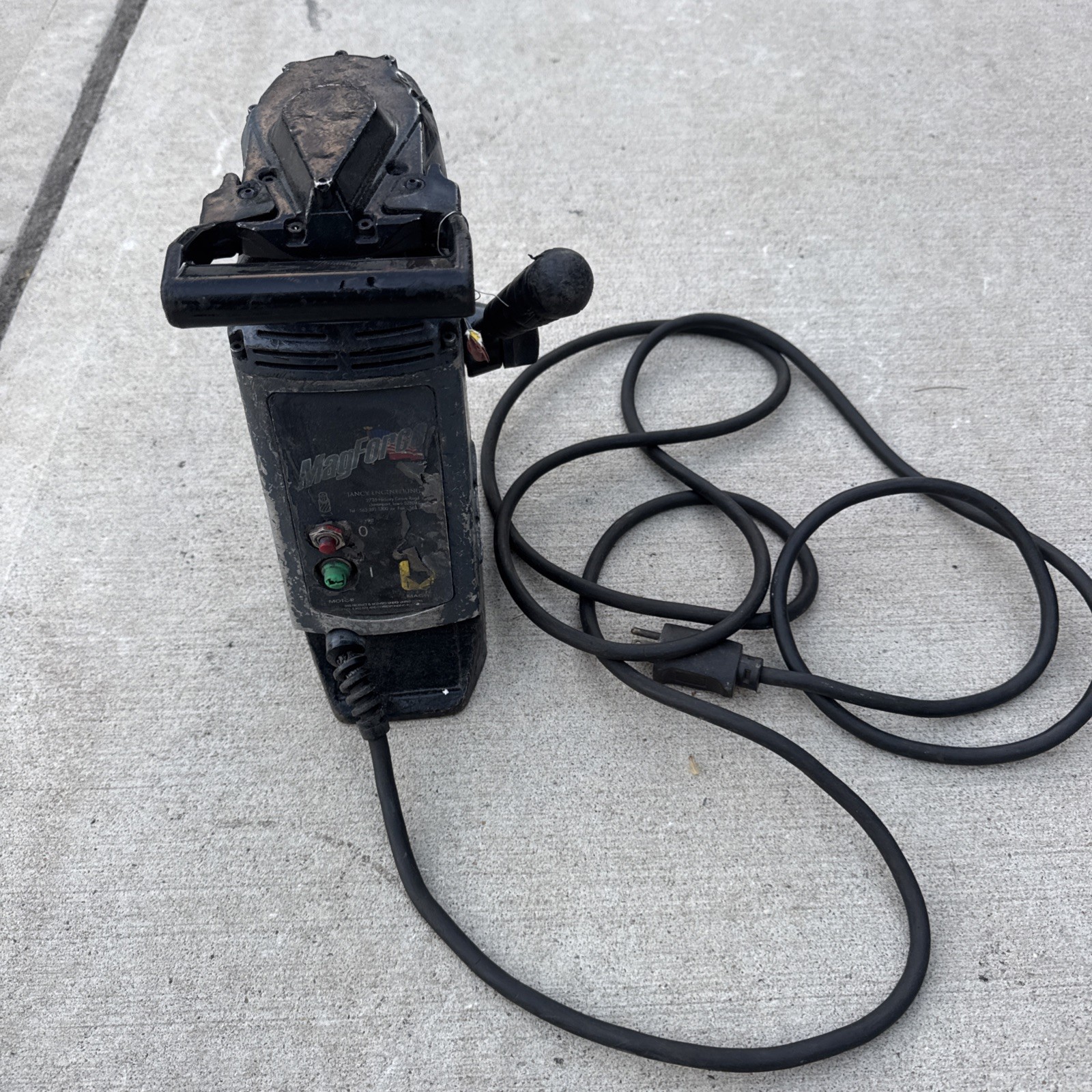 Slugger Magnetic Drill