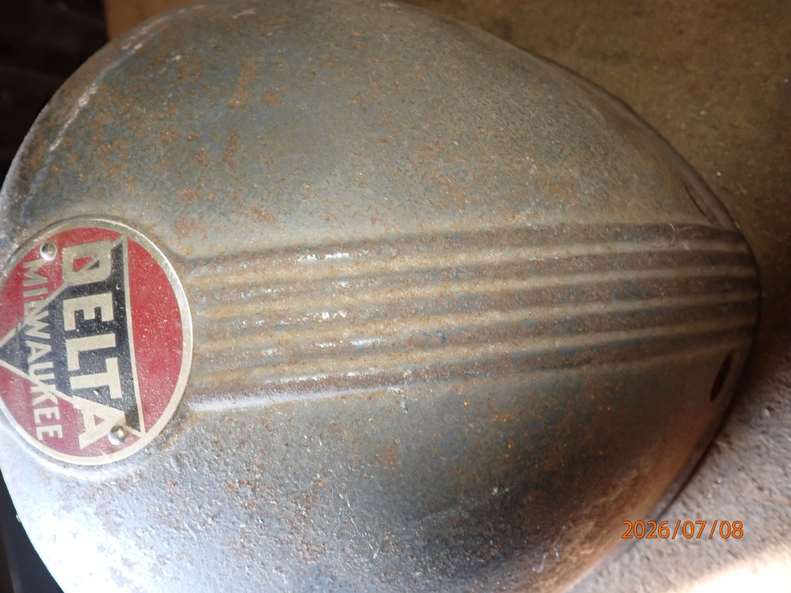 VINTAGE DELTA MILWAUKEE 14″ DRILL PRESS FRONT PULLEY COVER IRON CASTING DP257