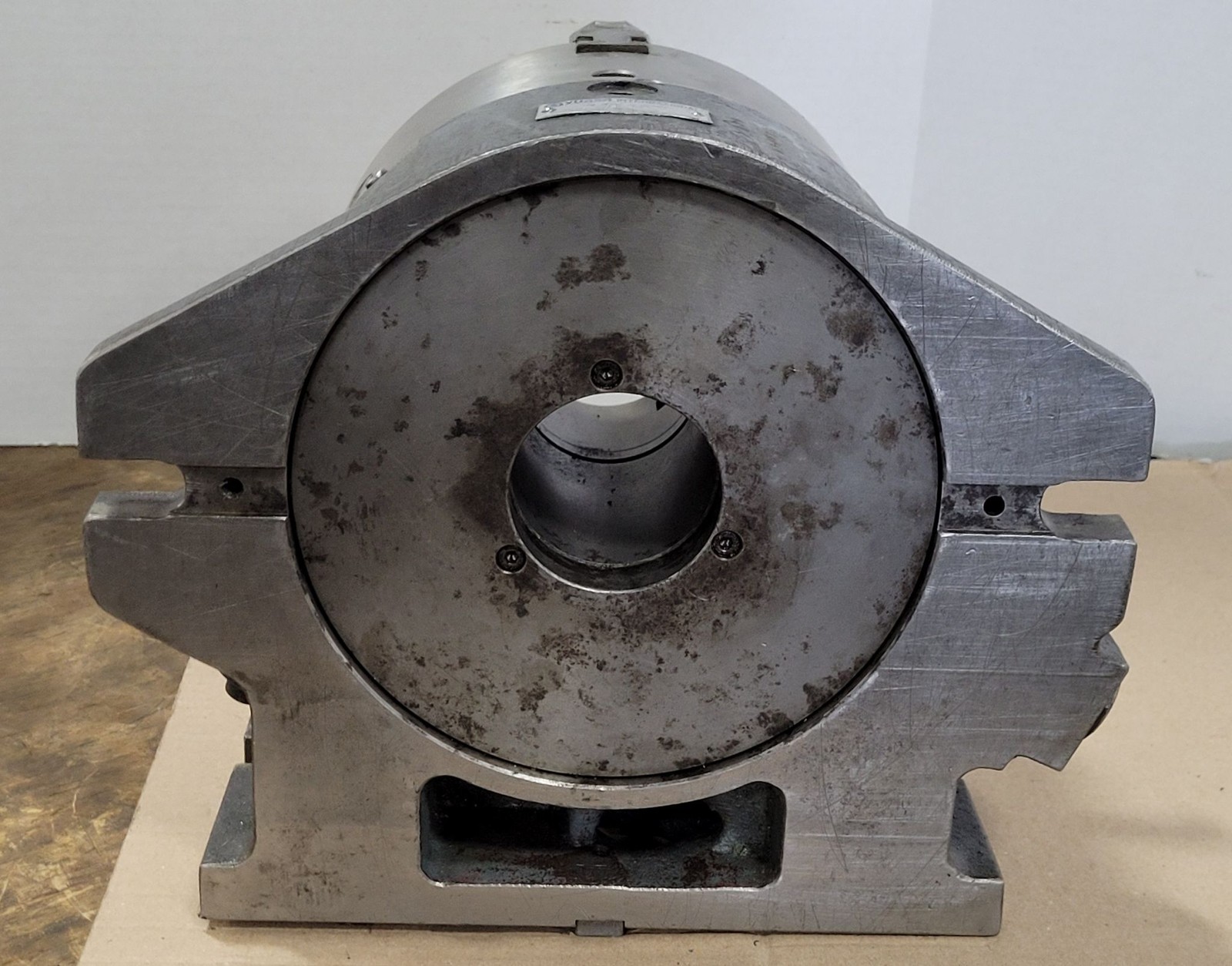 YUASA Model 550-007 Super Spacer w/ 3 Jaw Chuck & Tailstock