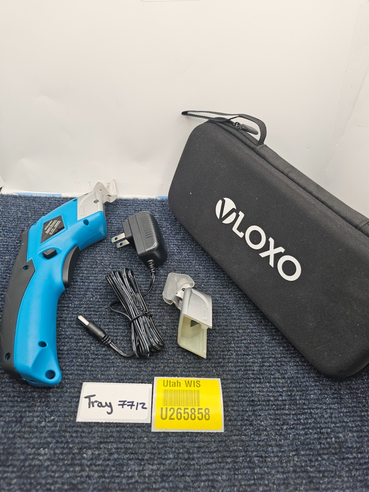 VLOXO CS4001: Multipurpose Cordless Electric Scissors 4V, 10000 RPM – Blue