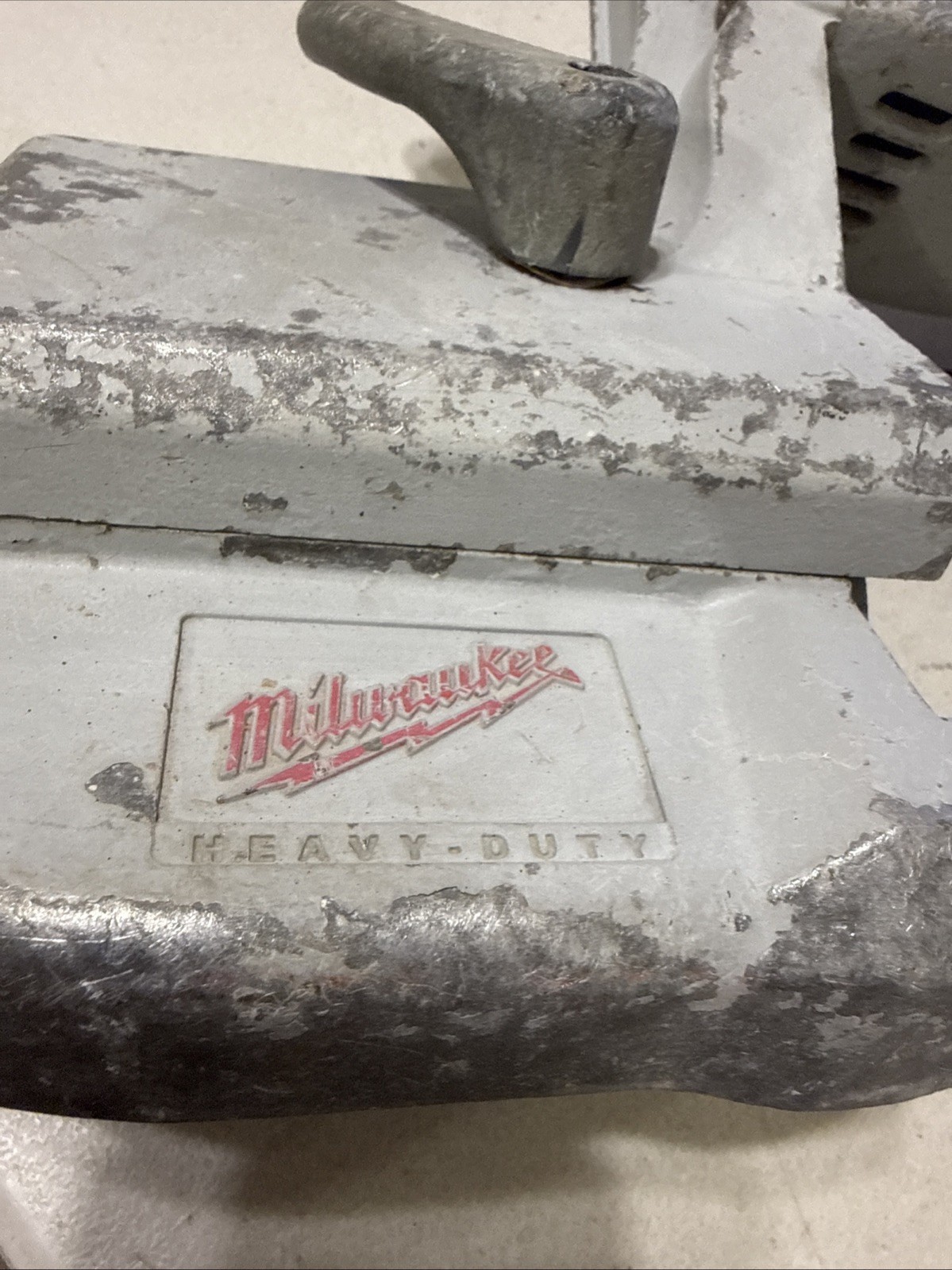 Milwaukee 6230 Heavy Duty Portable Band Saw 120V Corded Electric Metal Saw