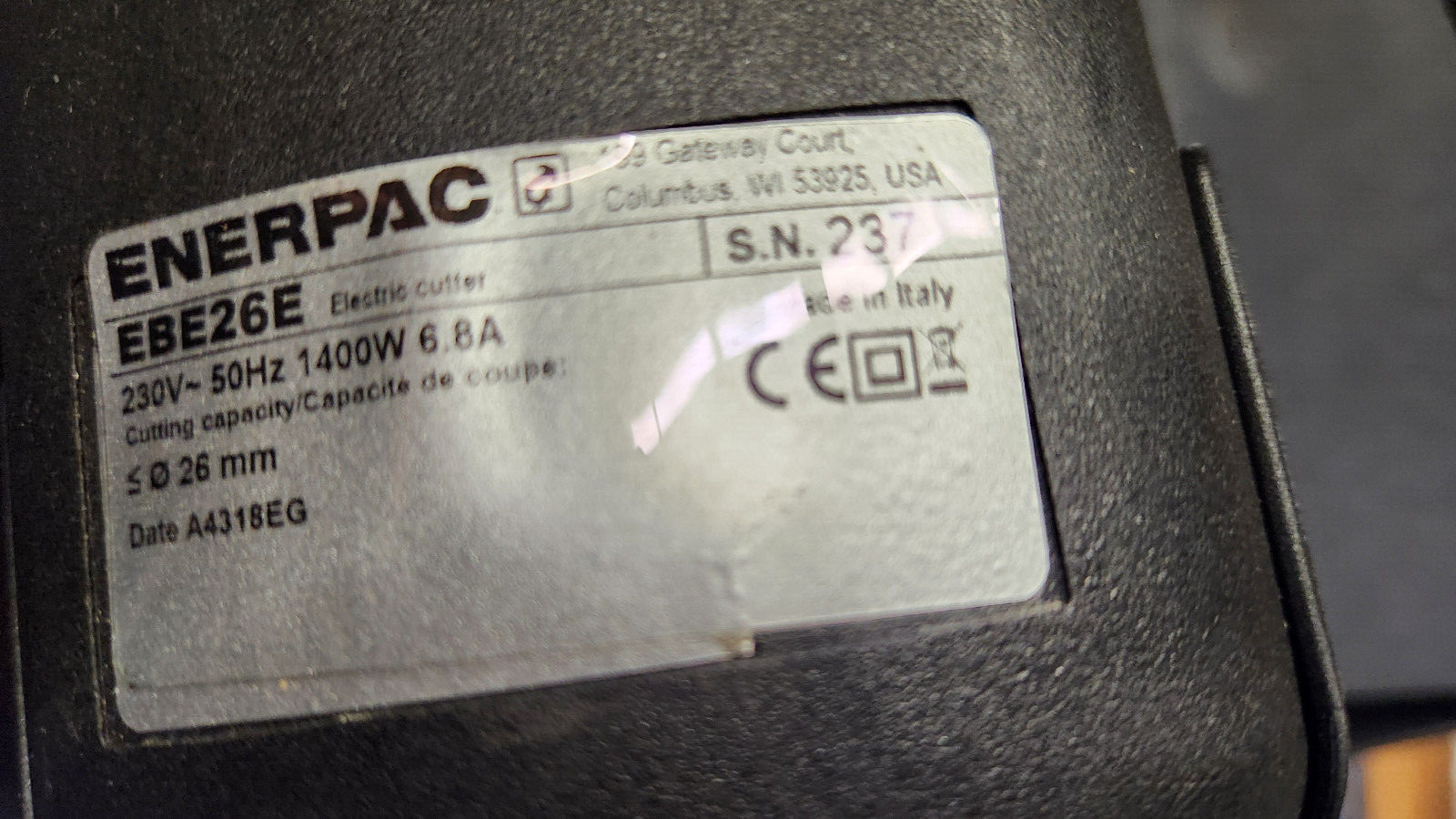 ENERPAC EBE26E 230V 37-Ton Electric Bar Cutter, 26mm/1.02″ Dia Cap. NEW IN BOX