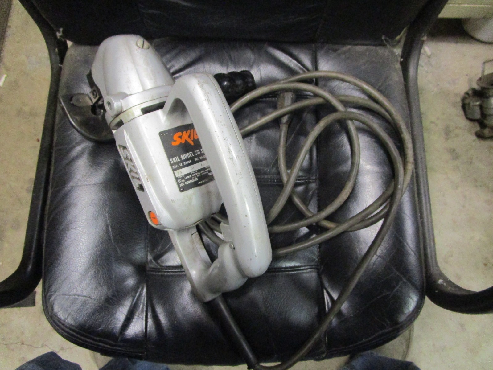 Heavy Duty SKIL Mod. 231 Hand Held Electric Portable Metal Shear 12 Ga. Cap. USA