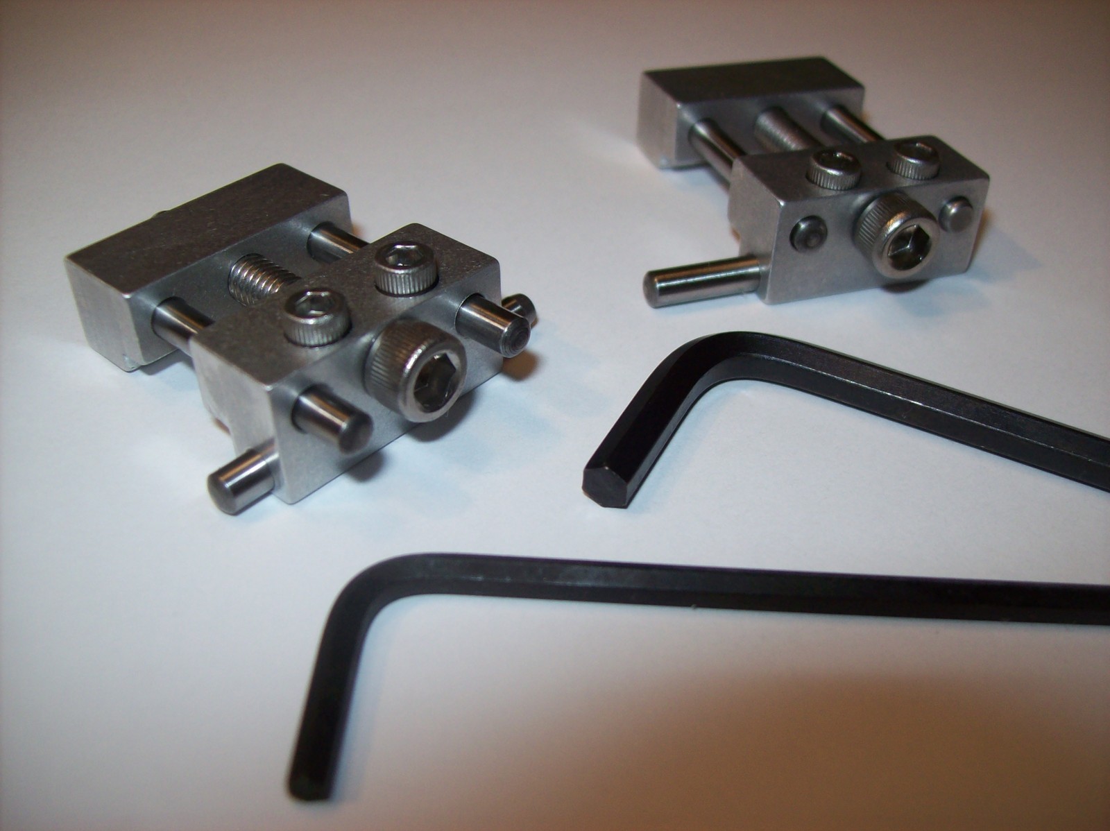 SET OF 2 ADJUSTABLE LOW PROFILE VISE STOPS WITH WRENCHES MACHINIST TOOL