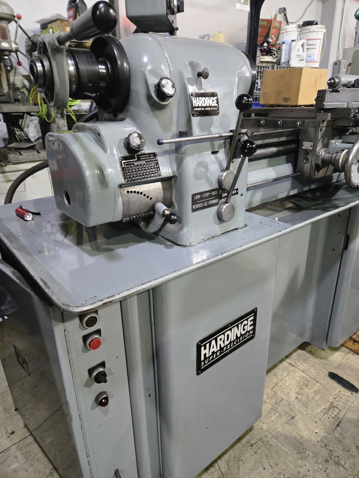 HARDINGE HLV-H 11″ x 18″ High Precision Tool Room Lathe w/ Collets