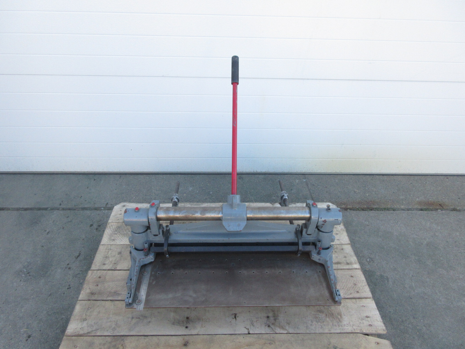 Di-Acro No. 4 Manual Hand Operated Shear 24″ Metal Shear 16 Gauge Capacity Used