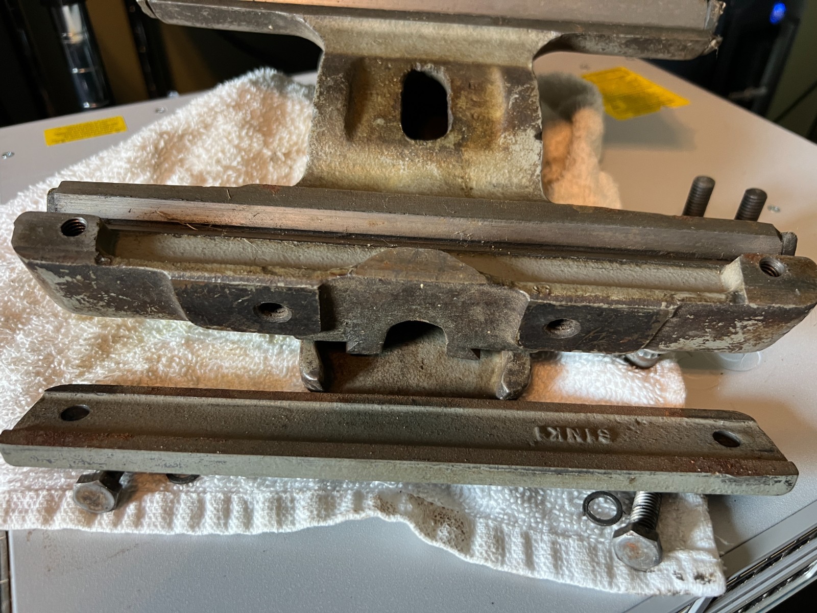 Saddle with Cross slide from South Bend 9″ or 10K Lathe NO Nuts or leadscrews
