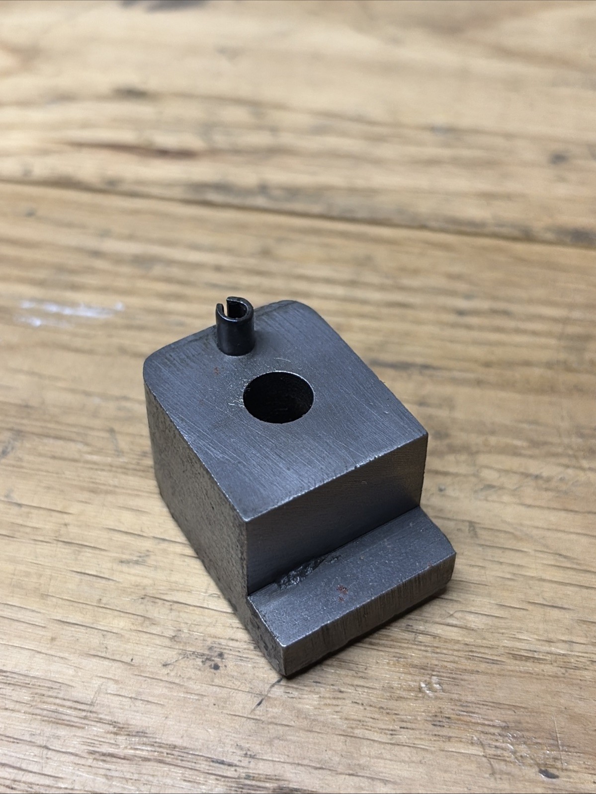 Clausing 5900 Series 12” Lathe Carriage Clamp