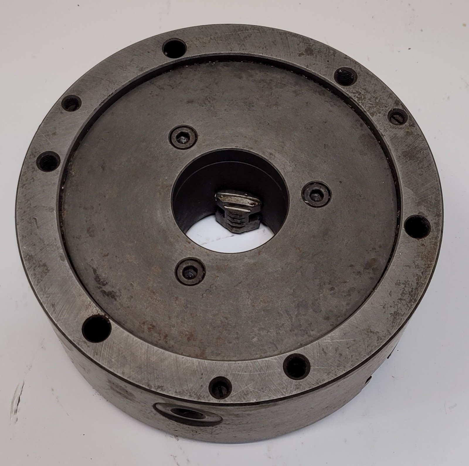 Bison 8″ – 3 Jaw Universal Scroll Chuck
