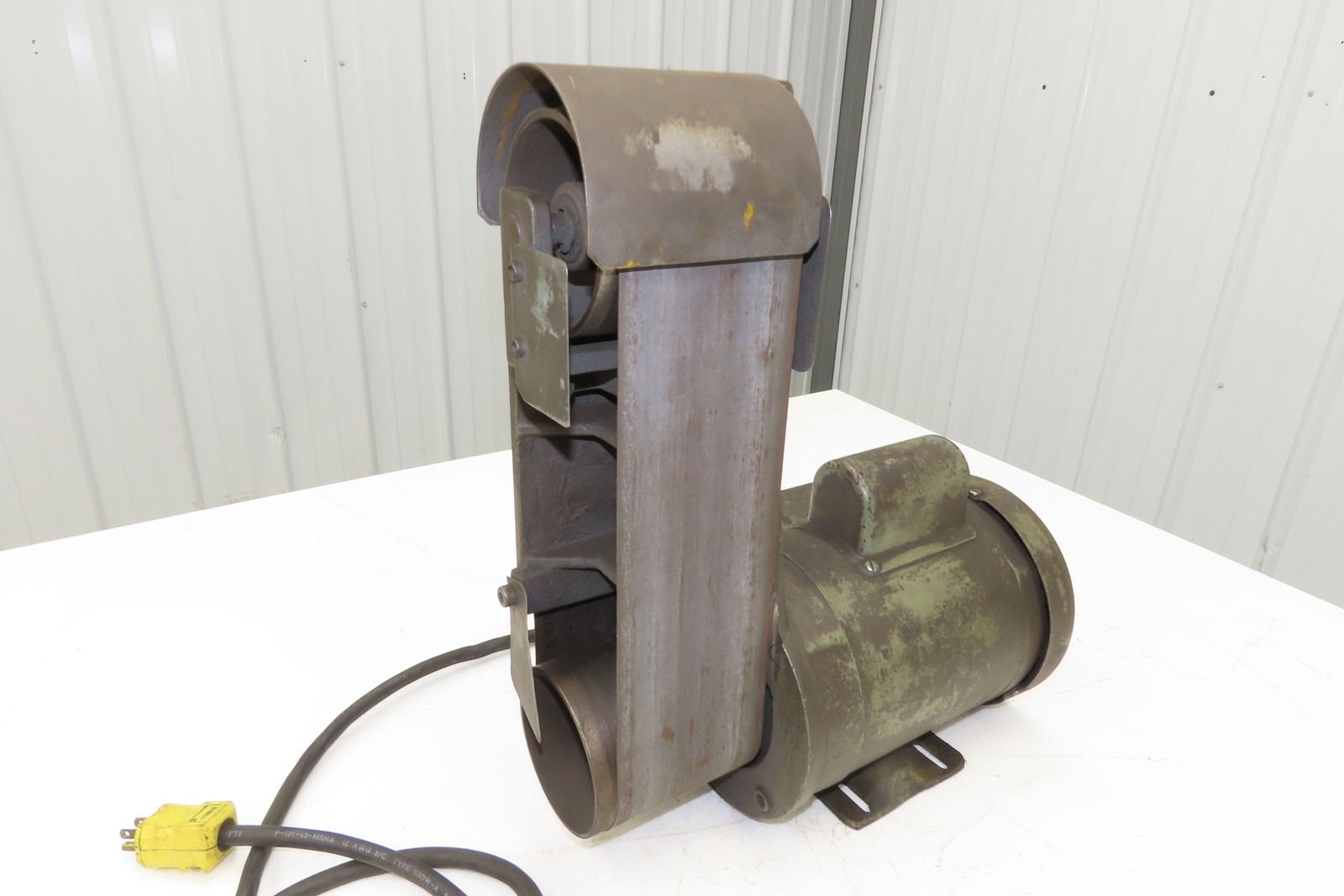 Bench Belt Sander 4″ W 36″ L Motor 1/2Hp 1725rpm 1Ph 115/230v