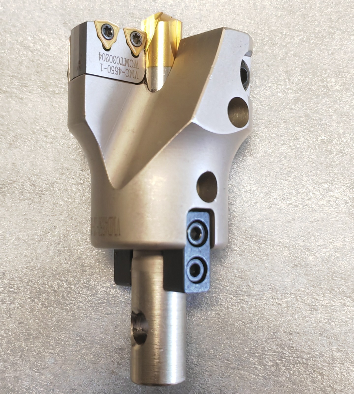 VMD4550MM Bore drilling head with inserts Center drill Vertical Machining Center