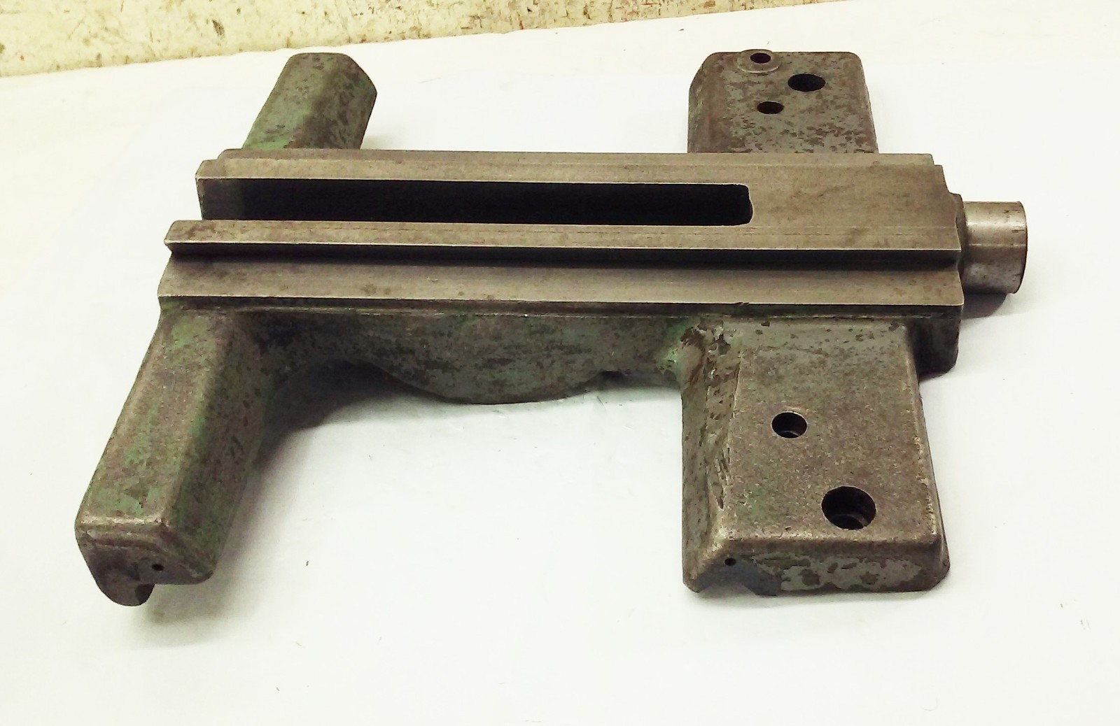 Logan Montgomery Ward 10″ Metal lathe carriage saddle casting LA-695